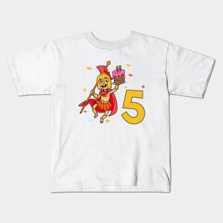 I am 5 with Spartan - kids birthday 5 years old Kids T-Shirt